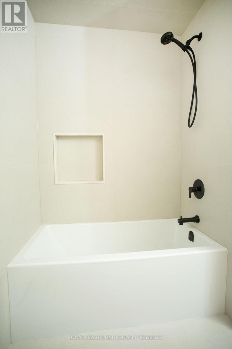 Single Family at Main- 38 Parent Avenue, Toronto (Downsview-Roding-CFB), Ontario - Photo 8 - RE/MAX Garden City Realty