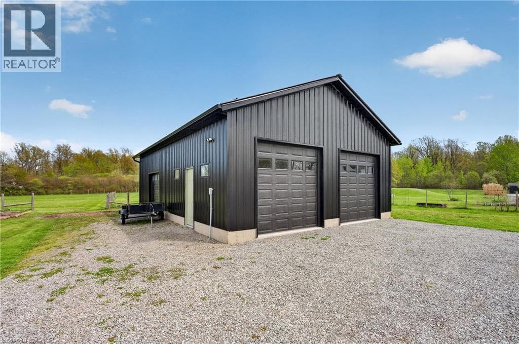 Single Family at 2266 PETTIT Road, Fort Erie, Ontario - Photo 2 - RE/MAX Garden City Realty
