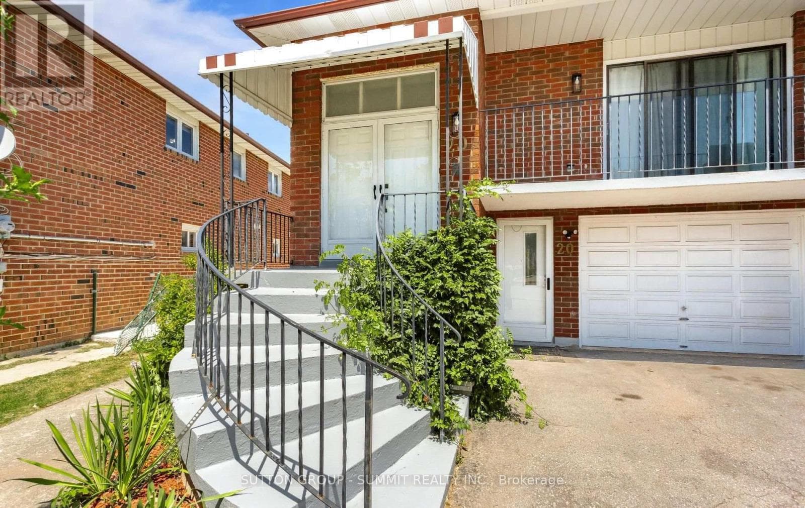 Single Family at 20 SAWMILL Road, Toronto (Glenfield-Jane Heights), Ontario - Photo 4 - RE/MAX Garden City Realty
