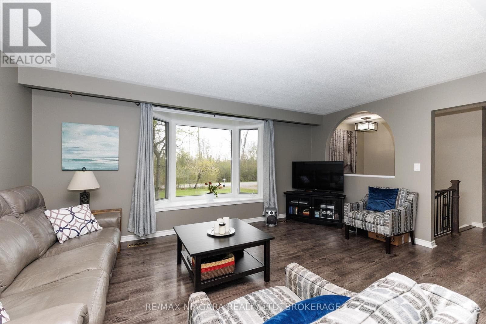 Single Family at 1506 Ott Road, Fort Erie (Mulgrave), Ontario - Photo 5 - RE/MAX Garden City Realty