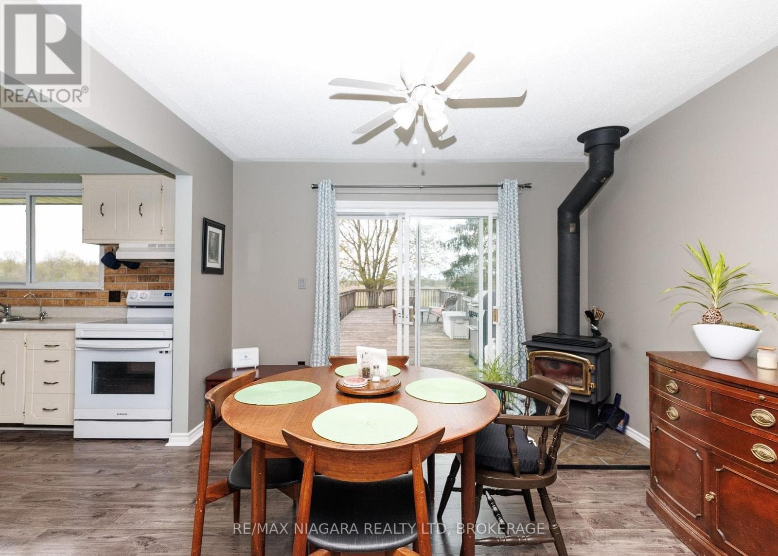 Single Family at 1506 Ott Road, Fort Erie (Mulgrave), Ontario - Photo 7 - RE/MAX Garden City Realty