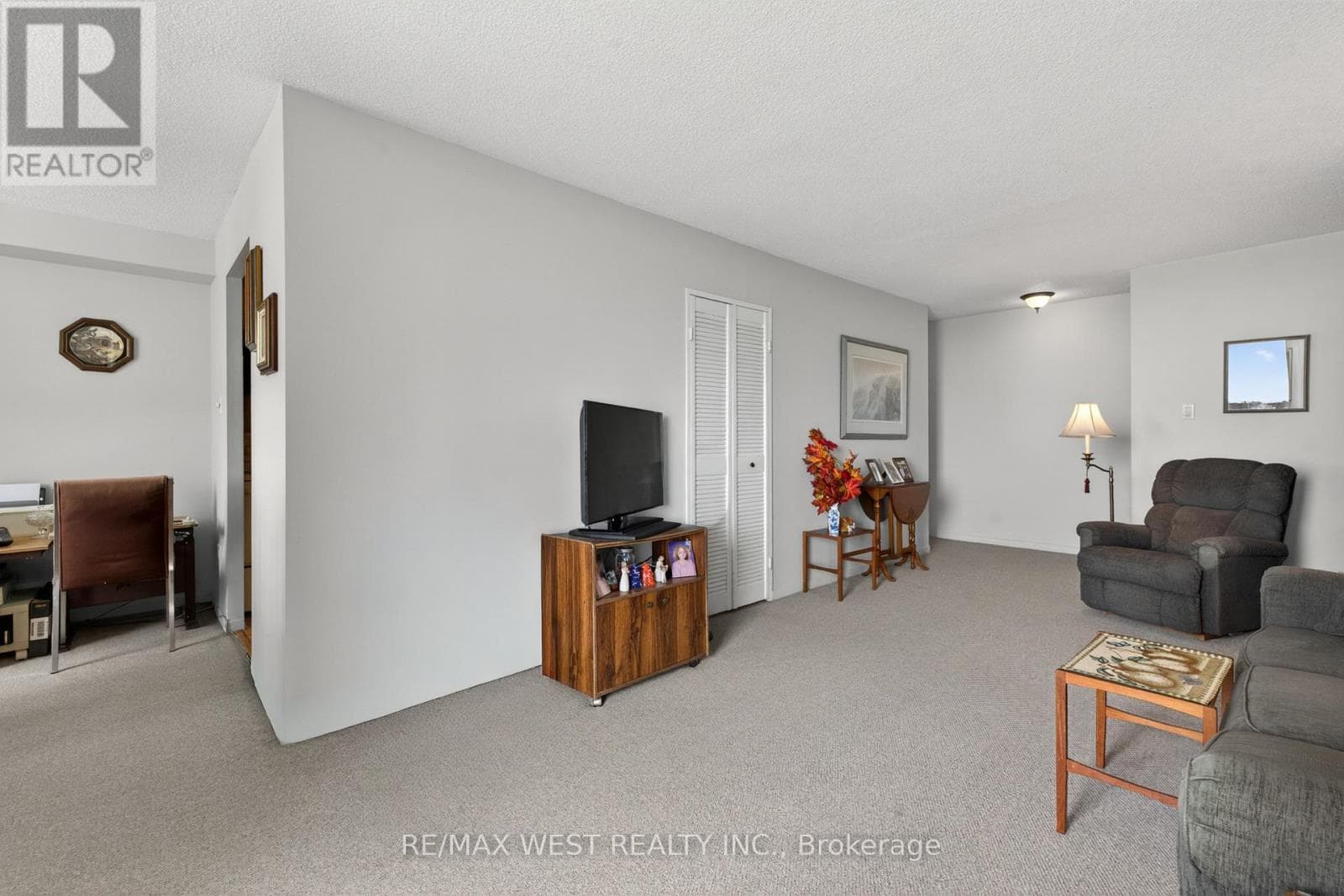 Single Family at 1801- 75 Emmett Avenue, Toronto (Mount Dennis), Ontario - Photo 9 - RE/MAX Garden City Realty