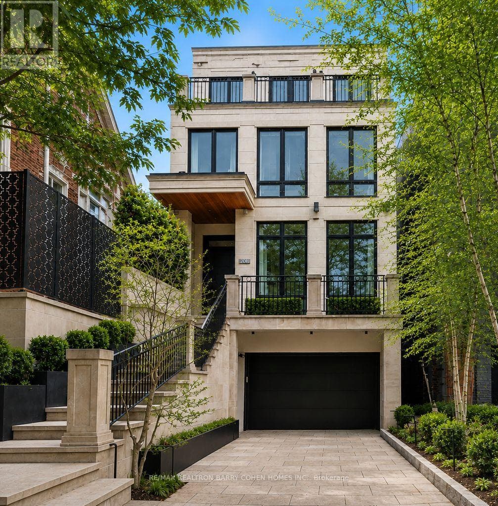 20B Woodlawn Avenue