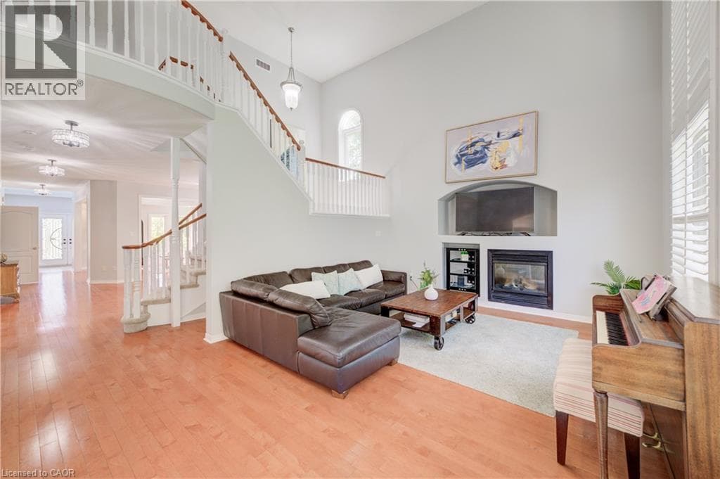 Single Family at 23 BUERKLE Court, Kitchener, Ontario - Photo 10 - RE/MAX Garden City Realty