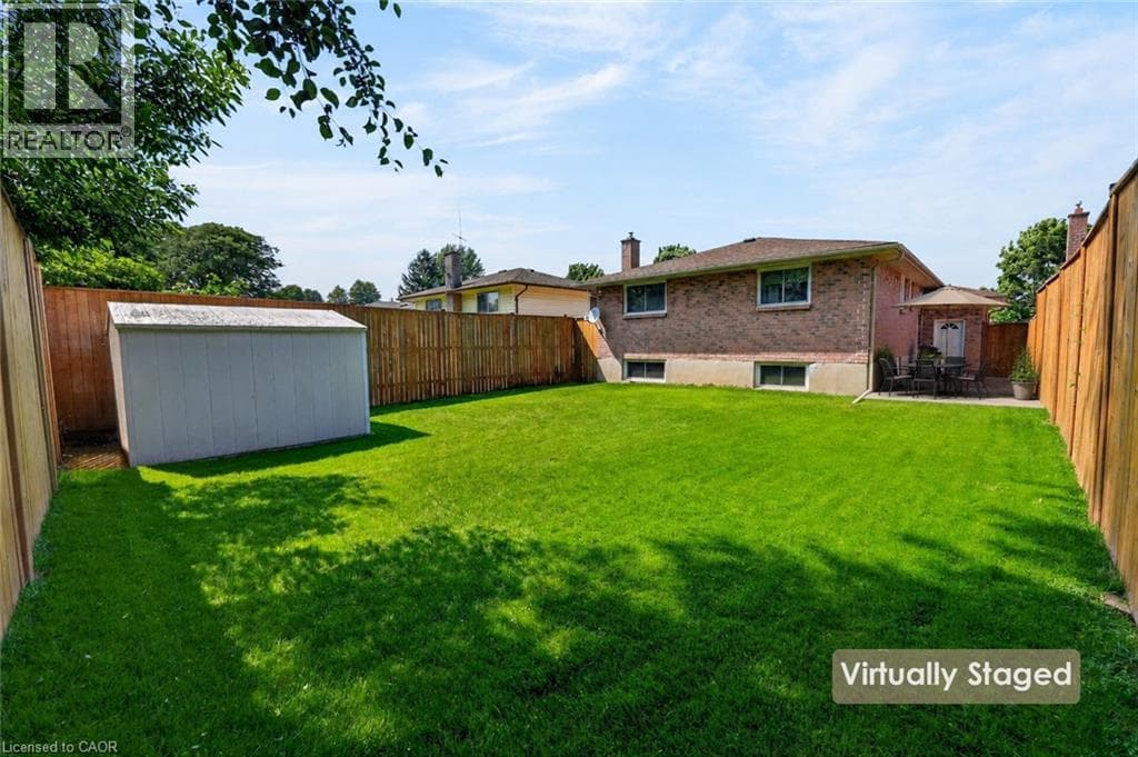 Single Family at 6444 ARMSTRONG Drive, Niagara Falls, Ontario - Photo 2 - RE/MAX Garden City Realty