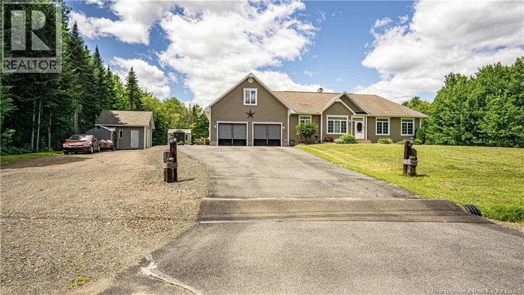 Single Family at , Lincoln, New Brunswick - Photo 3 - RE/MAX Garden City Realty