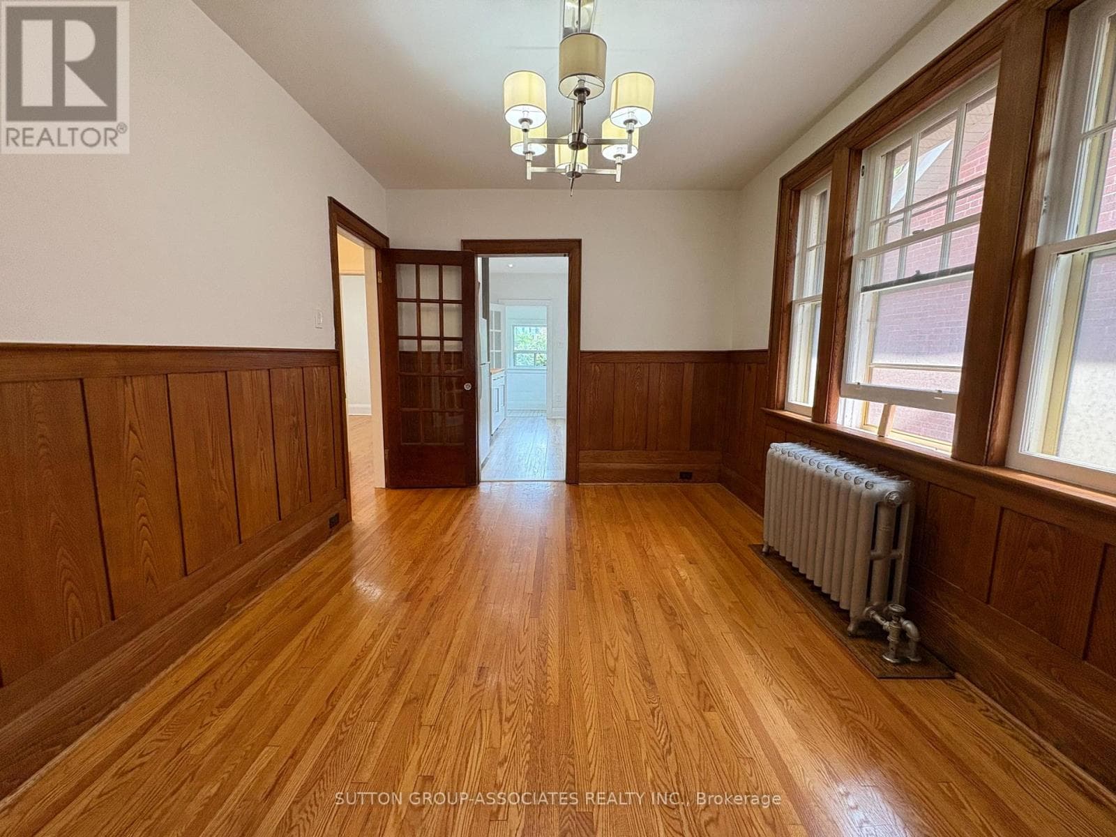 Multi-family at Upper- 191 Arlington Avenue, Toronto (Humewood-Cedarvale), Ontario - Photo 6 - RE/MAX Garden City Realty