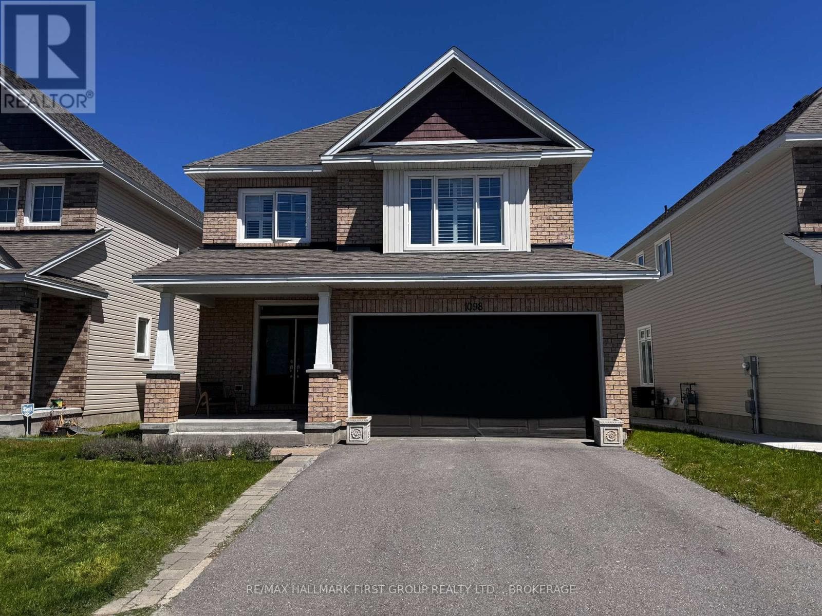 1098 Woodhaven Drive