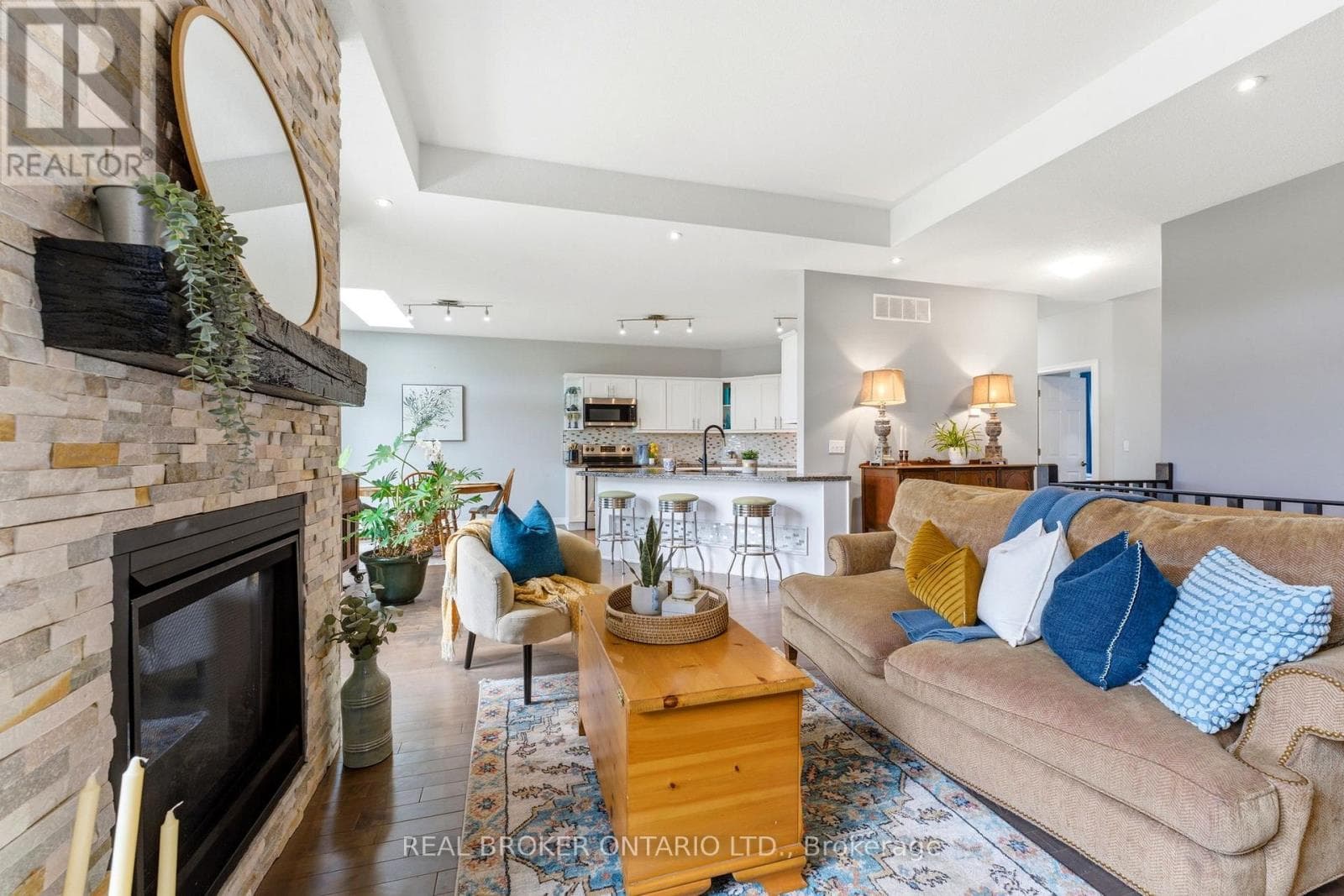 Single Family at 191 Highway 53 Highway, Brant (Brantford Twp), Ontario - Photo 7 - RE/MAX Garden City Realty