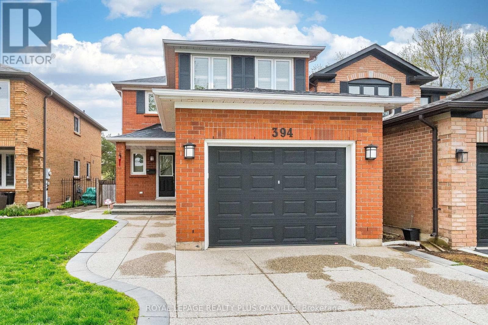 Single Family at 394 Maidstone Crescent, Oakville (GA Glen Abbey), Ontario - Photo 2 - RE/MAX Garden City Realty