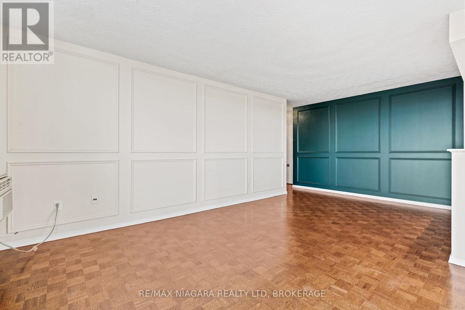 Single Family at 1003- 35 TOWERING HEIGHTS Boulevard, St. Catharines (Glendale/Glenridge), Ontario - Photo 9 - RE/MAX Garden City Realty