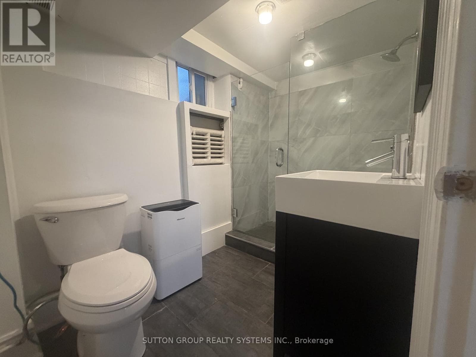 Single Family at 3 Tyrone Avenue, Toronto (Mount Dennis), Ontario - Photo 6 - RE/MAX Garden City Realty
