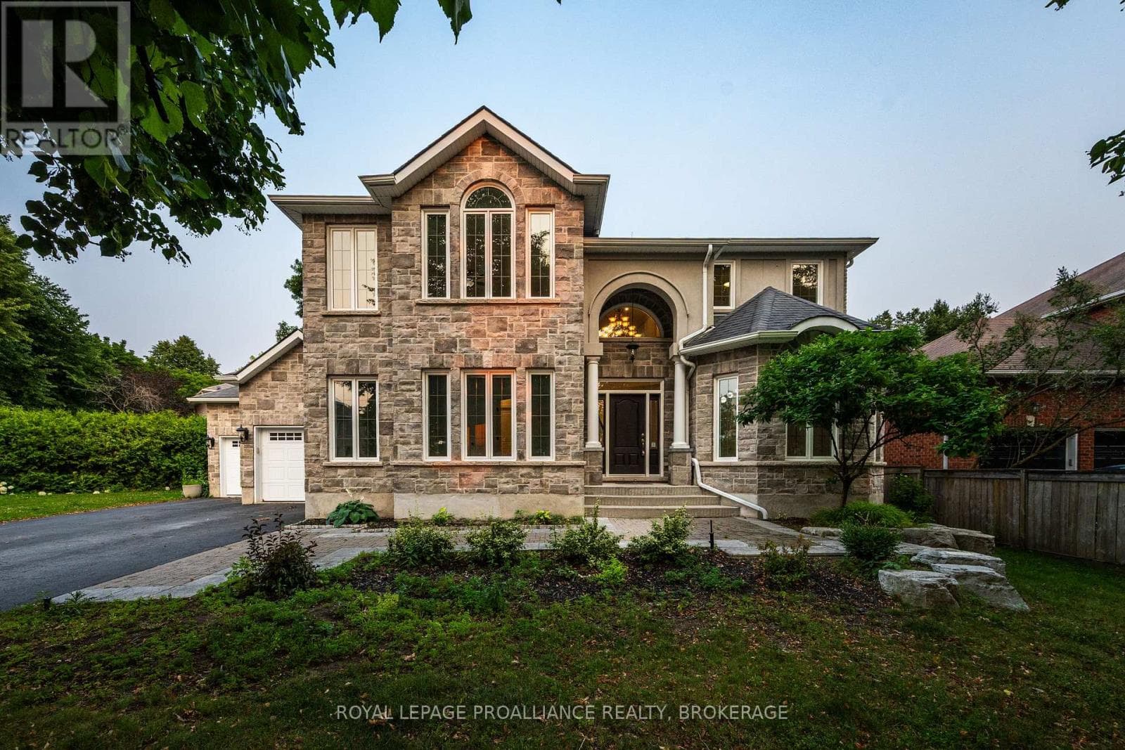 81 Kenwoods Circle