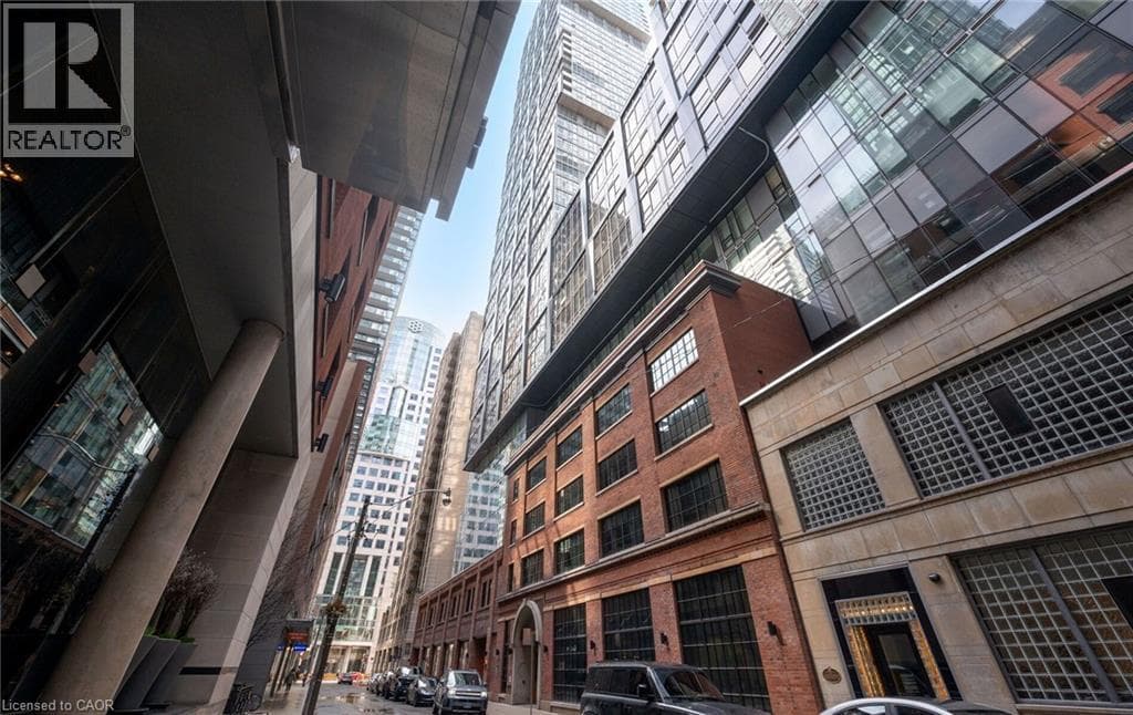 Single Family at 620- 15 MERCER Street, Toronto, Ontario - Photo 4 - RE/MAX Garden City Realty