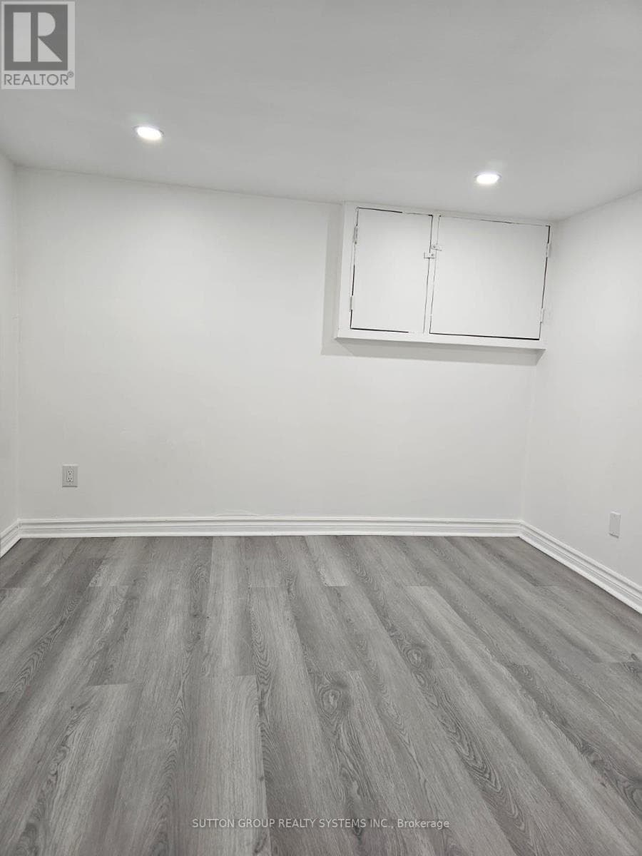 Single Family at 137B Chatham Avenue, Toronto (Blake-Jones), Ontario - Photo 10 - RE/MAX Garden City Realty