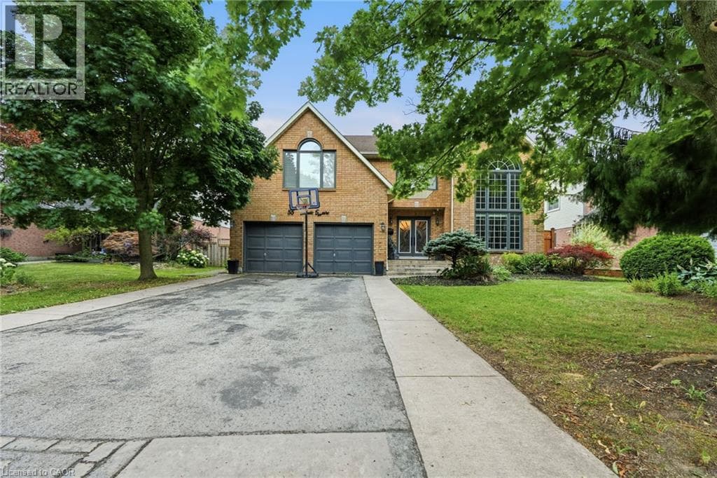 Single Family at 55 WOODSIDE Square, Pelham, Ontario - Photo 3 - RE/MAX Garden City Realty