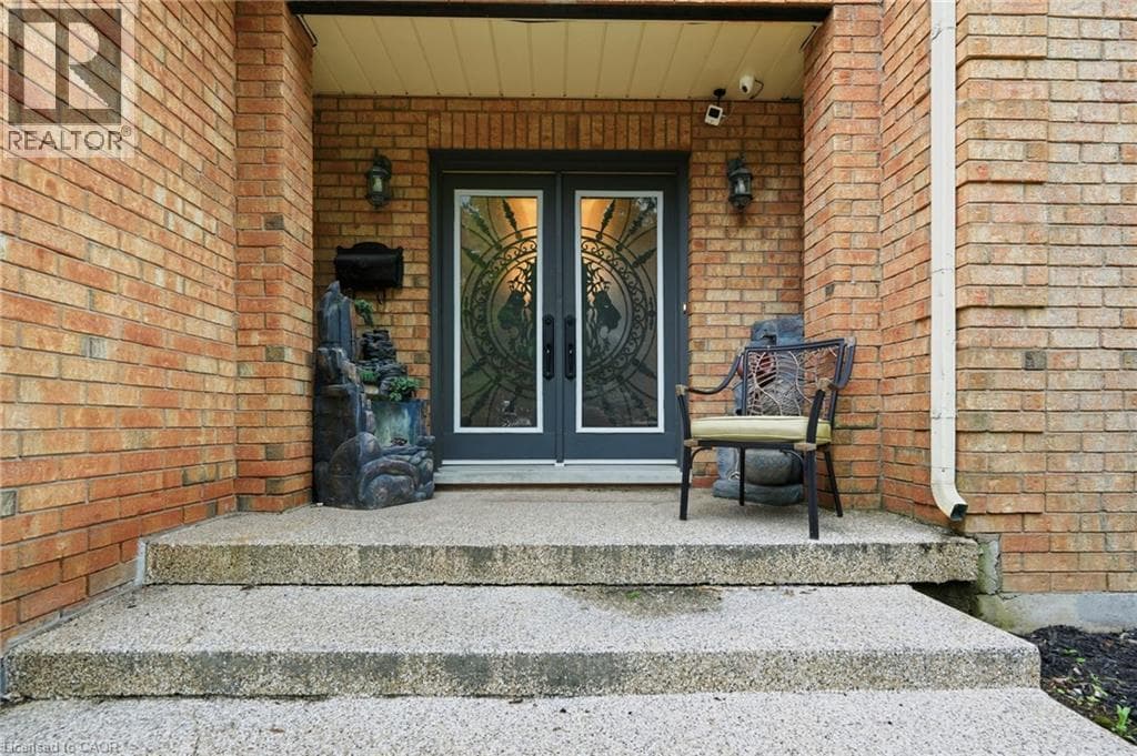 Single Family at 55 WOODSIDE Square, Pelham, Ontario - Photo 5 - RE/MAX Garden City Realty