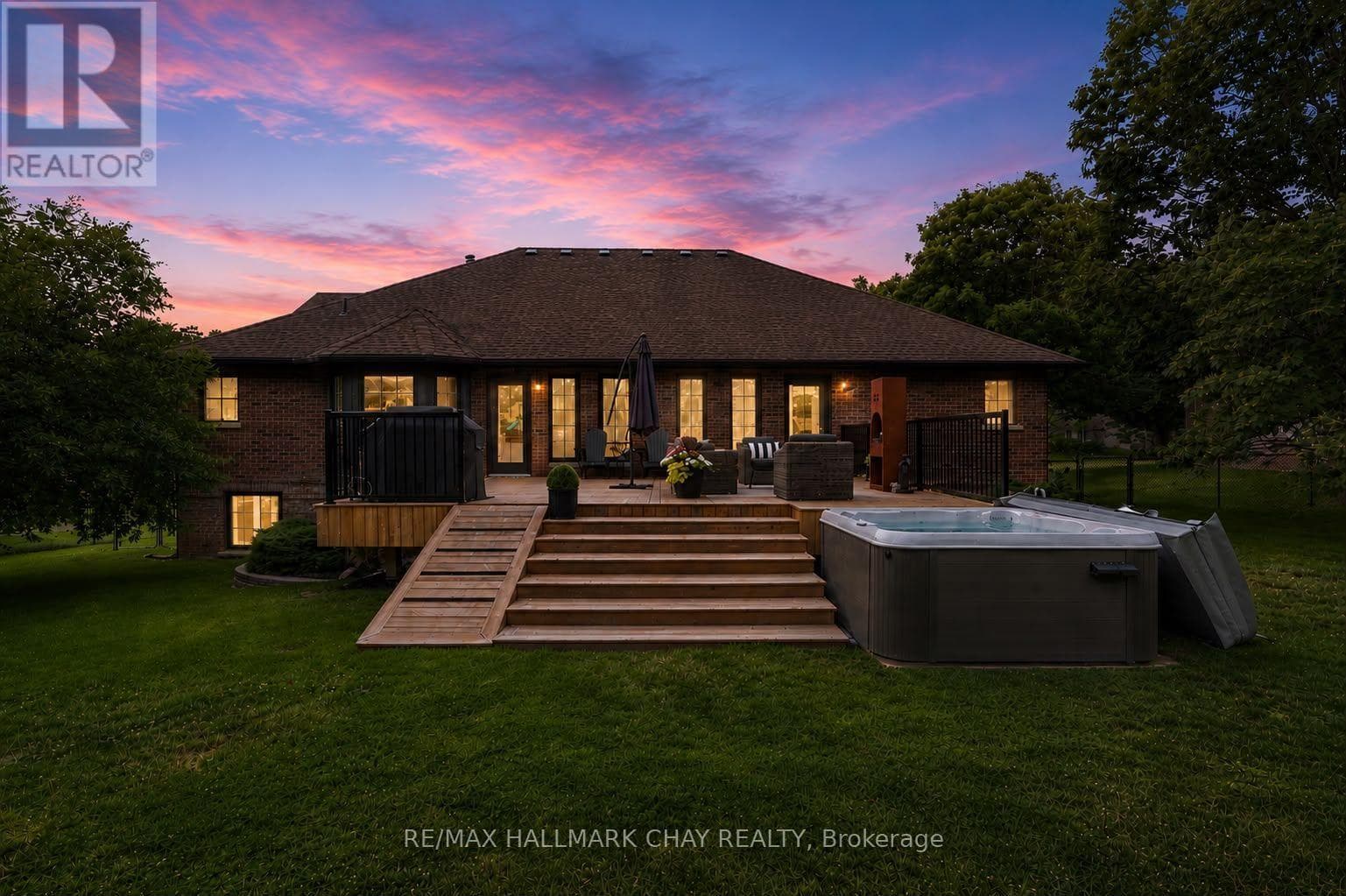 Single Family at 32 Forest Hill Drive, Springwater (Midhurst), Ontario - Photo 2 - RE/MAX Garden City Realty