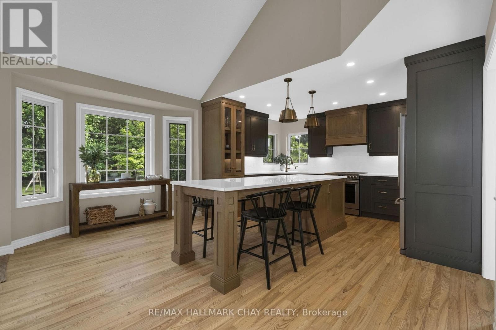 Single Family at 32 Forest Hill Drive, Springwater (Midhurst), Ontario - Photo 9 - RE/MAX Garden City Realty