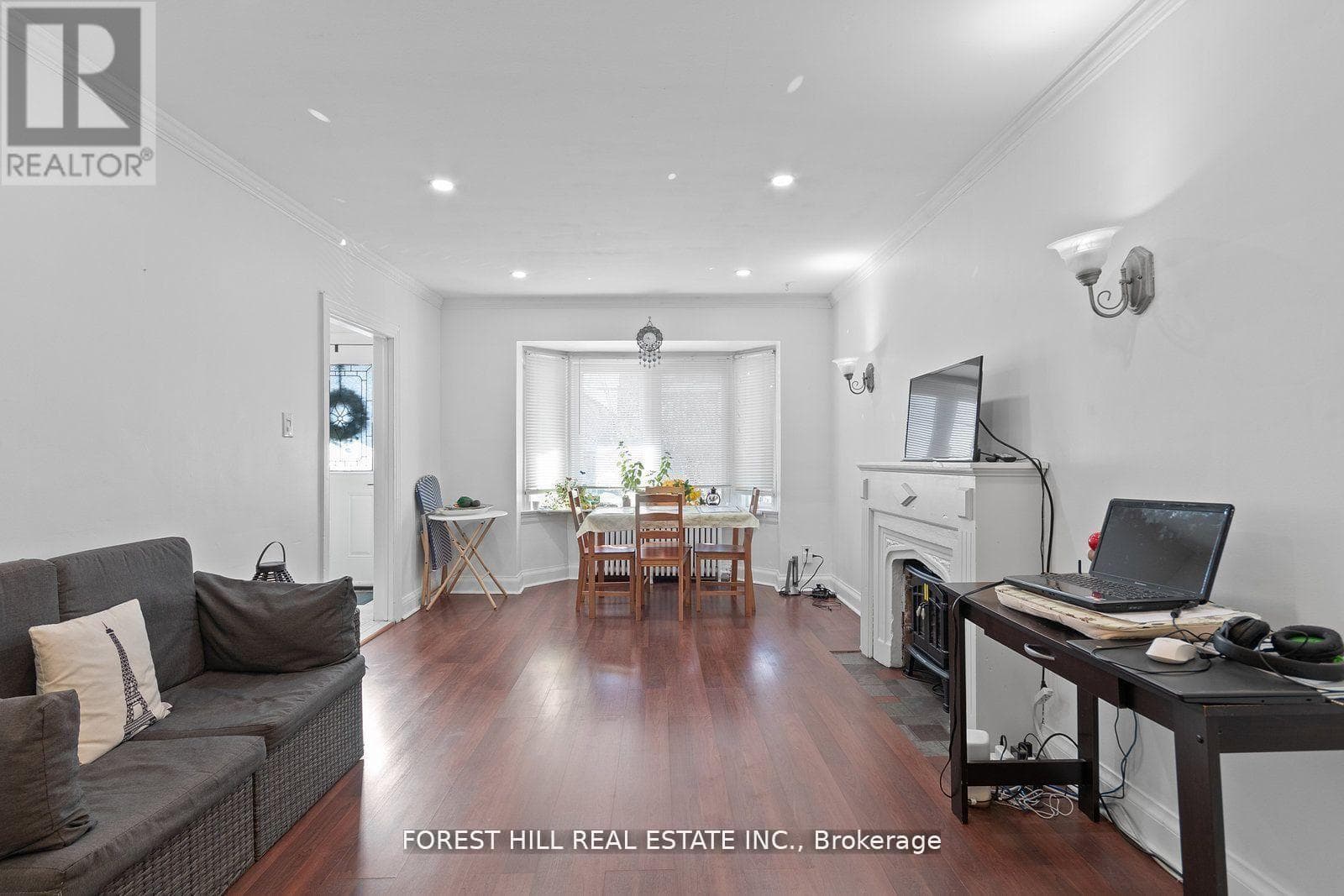 Single Family at 55 Hartley Avenue, Toronto (Briar Hill-Belgravia), Ontario - Photo 9 - RE/MAX Garden City Realty