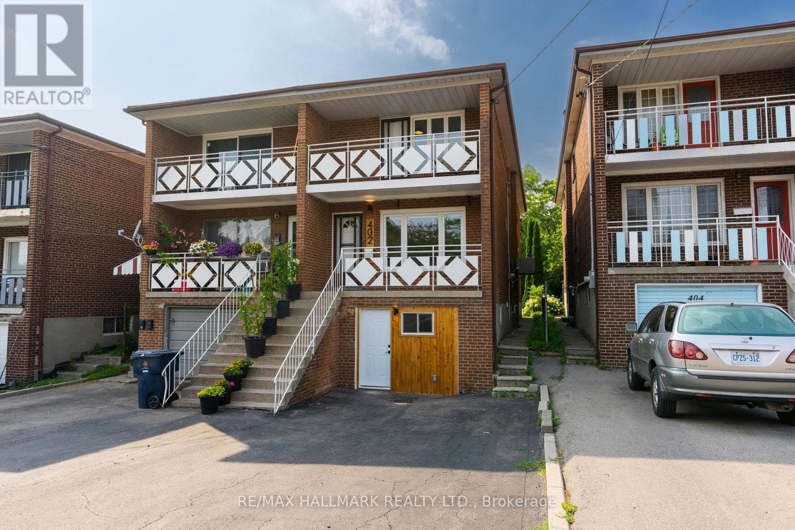Single Family at 402 Kingston Road, Toronto (East End-Danforth), Ontario - Photo 3 - RE/MAX Garden City Realty