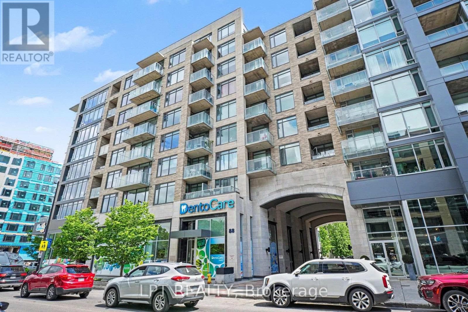 Single Family at 512- 88 Richmond Road, Ottawa, Ontario - Photo 1 - RE/MAX Garden City Realty