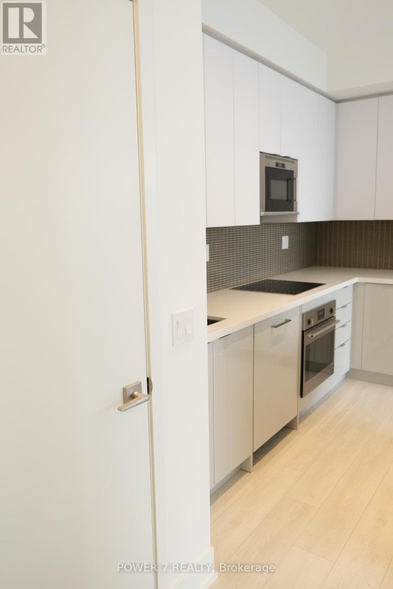 Single Family at 1002- 2908 Highway 7 Road, Vaughan (Concord), Ontario - Photo 6 - RE/MAX Garden City Realty