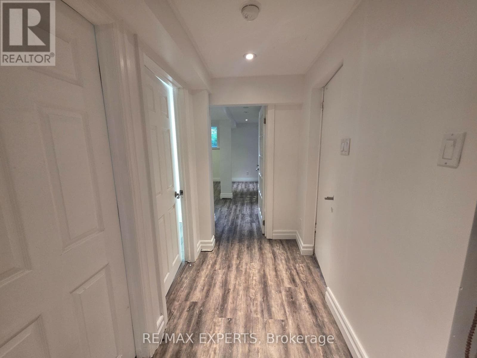 Single Family at Lower- 39 Twenty Fifth Street, Toronto (Long Branch), Ontario - Photo 7 - RE/MAX Garden City Realty