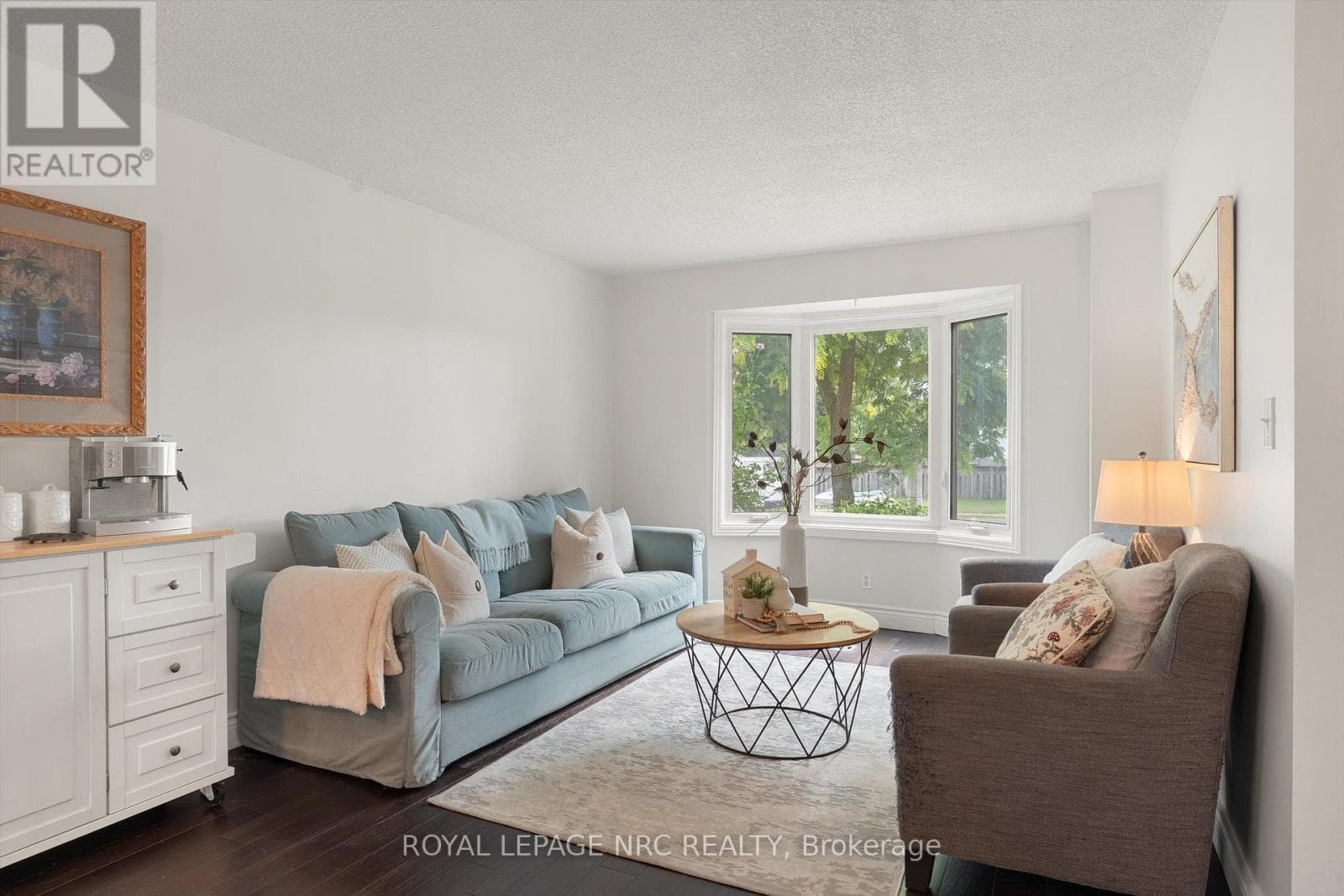 Single Family at 51 Briarsdale Crescent, Welland (N. Welland), Ontario - Photo 6 - RE/MAX Garden City Realty