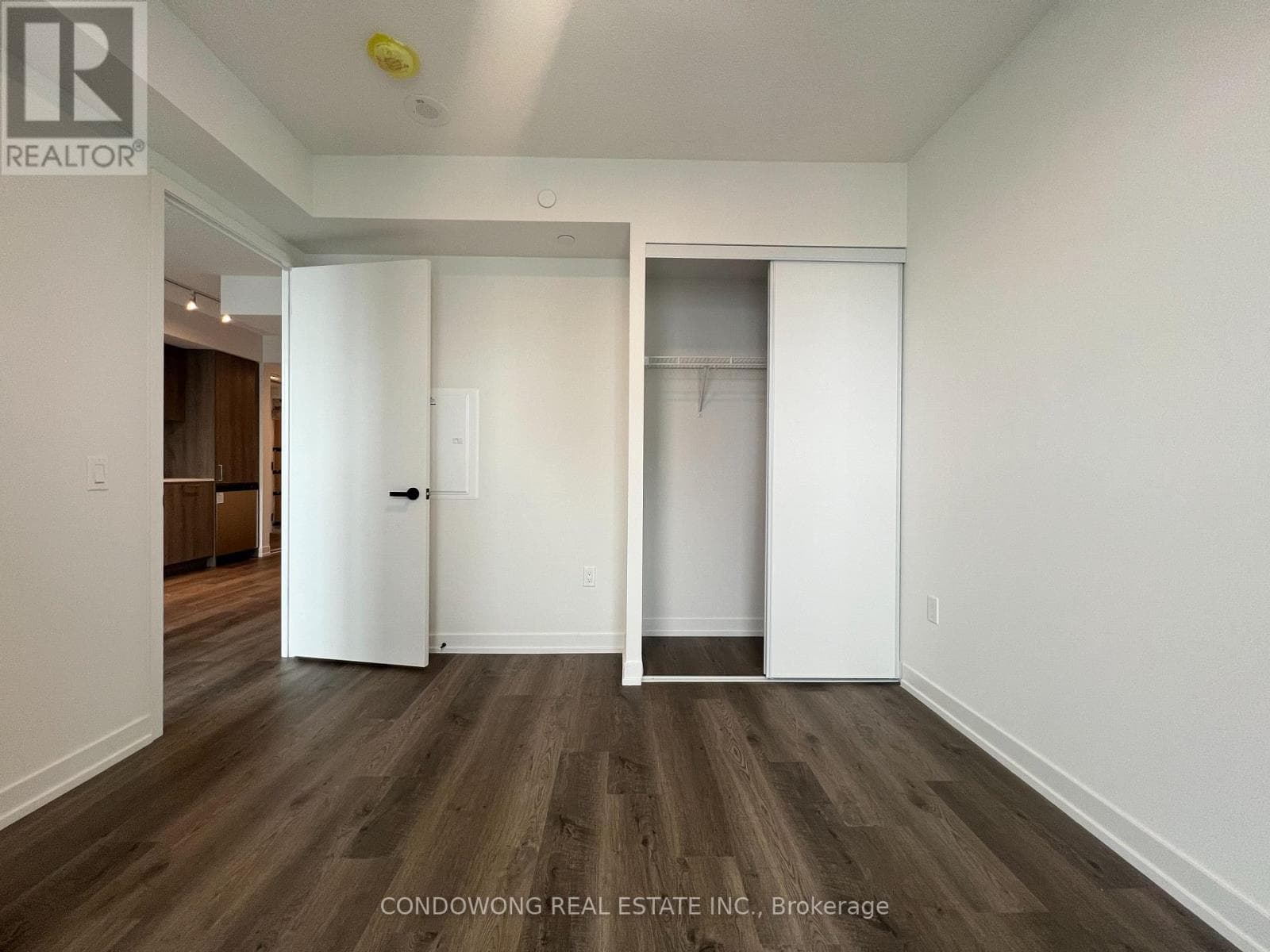 Single Family at 4001- 195 Commerce Street, Vaughan (Concord), Ontario - Photo 4 - RE/MAX Garden City Realty