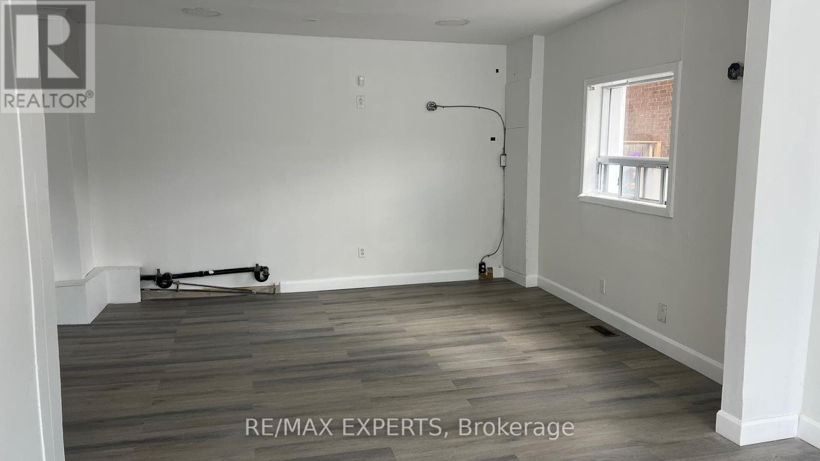 Retail at 1335 Weston Road, Toronto (Mount Dennis), Ontario - Photo 4 - RE/MAX Garden City Realty