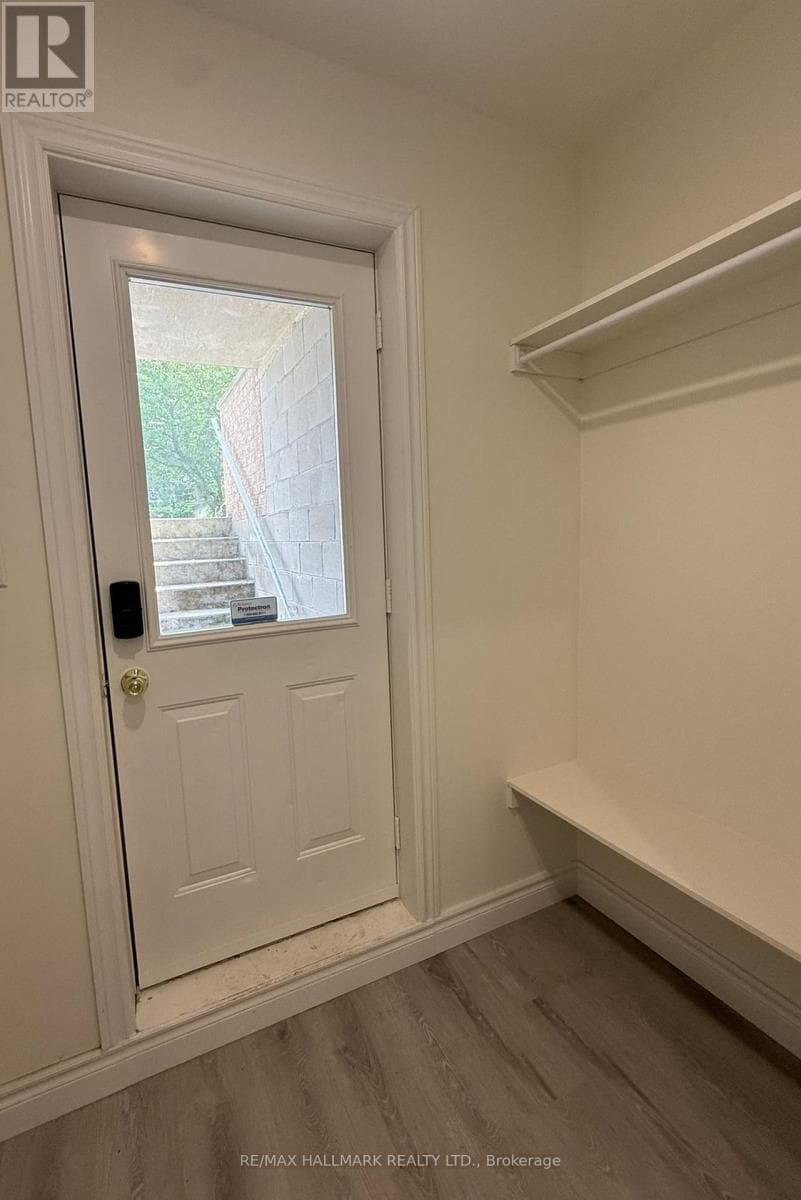 Single Family at 43 Oak Avenue, Richmond Hill (South Richvale), Ontario - Photo 4 - RE/MAX Garden City Realty