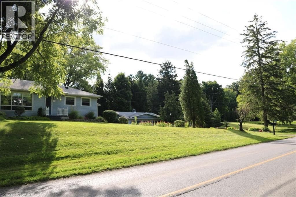 Single Family at 1109 EFFINGHAM Street, Pelham, Ontario - Photo 2 - RE/MAX Garden City Realty