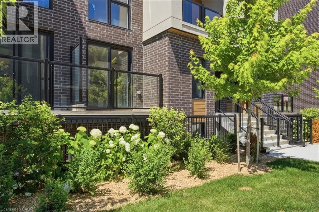 Single Family at 6- 172 CLONMORE Drive, Toronto, Ontario - Photo 4 - RE/MAX Garden City Realty