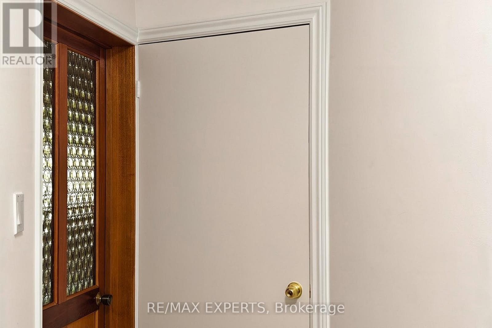 Multi-family at 8 Parr Street, Toronto (Little Portugal), Ontario - Photo 3 - RE/MAX Garden City Realty
