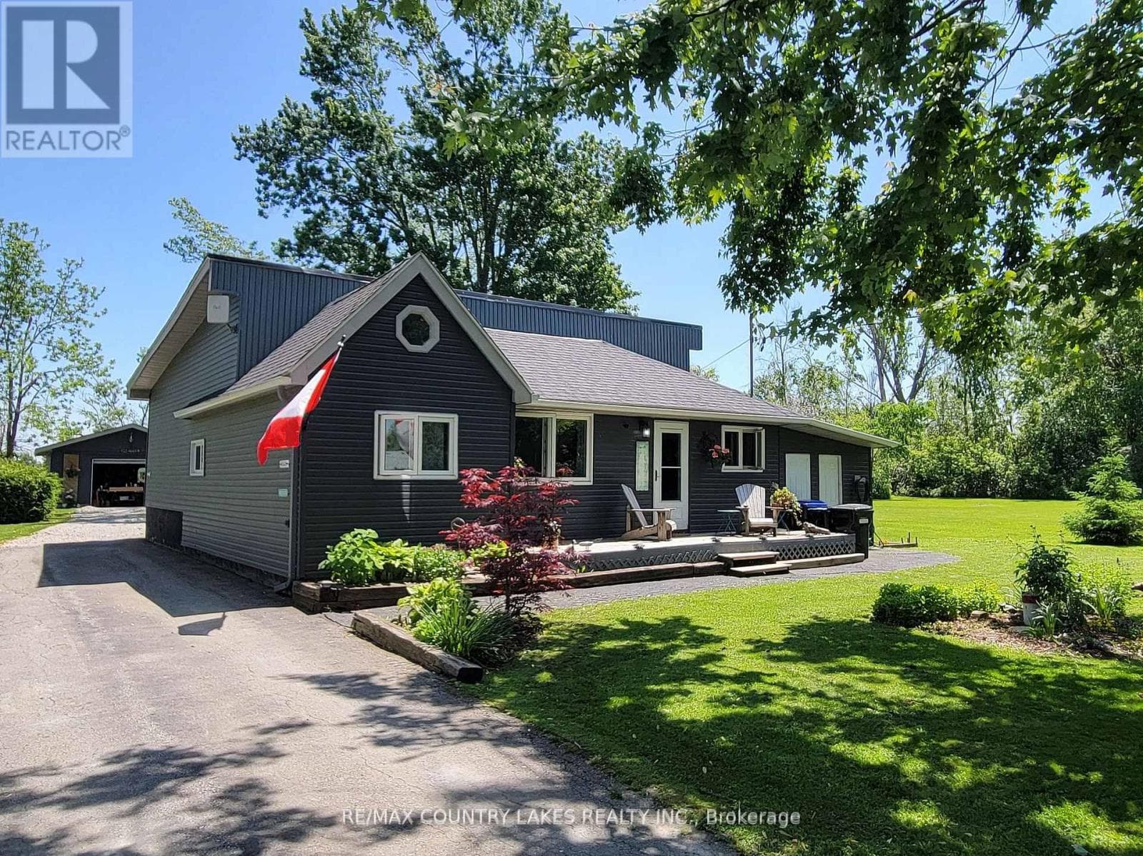 2481 Lakeshore Drive