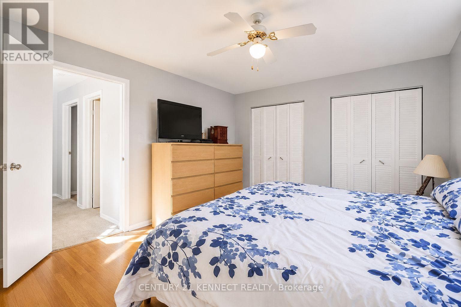 Single Family at 219 Barkley Crescent, Oshawa (Vanier), Ontario - Photo 6 - RE/MAX Garden City Realty