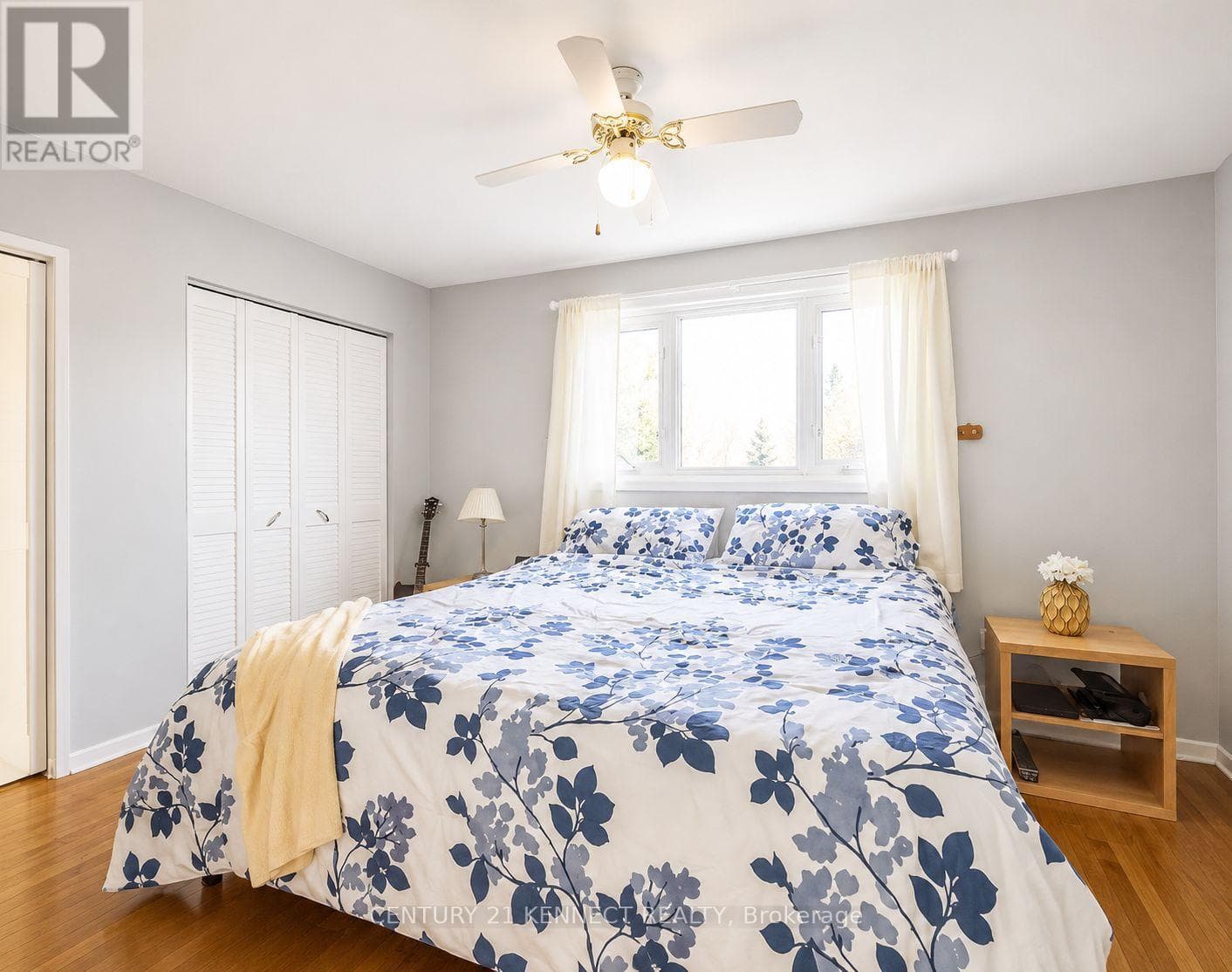 Single Family at 219 Barkley Crescent, Oshawa (Vanier), Ontario - Photo 8 - RE/MAX Garden City Realty