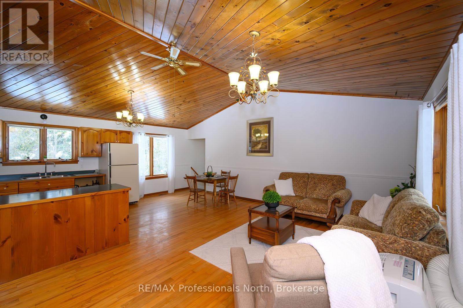 Single Family at 66 Rain Lake Road, Kearney, Ontario - Photo 10 - RE/MAX Garden City Realty