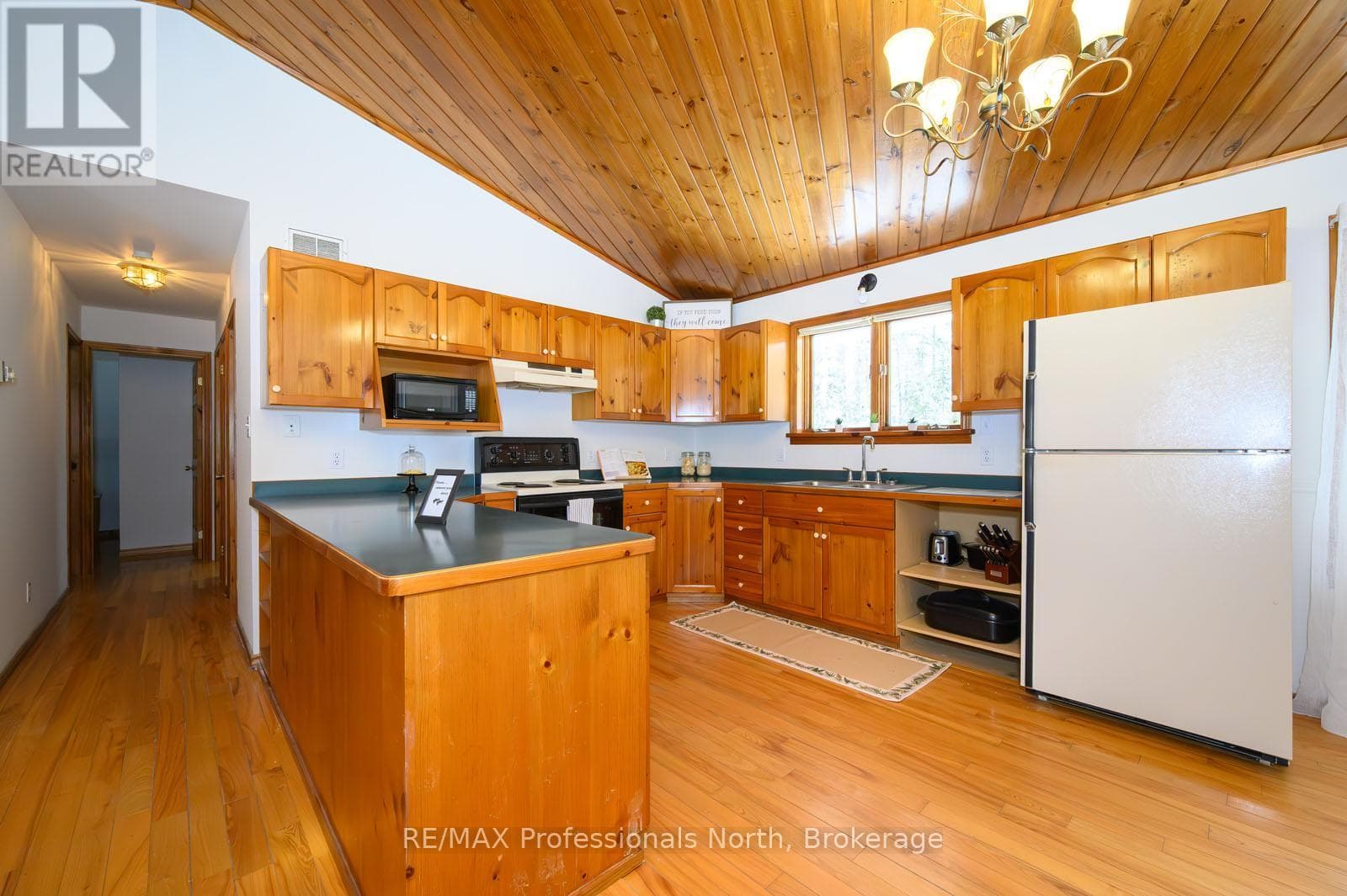Single Family at 66 Rain Lake Road, Kearney, Ontario - Photo 7 - RE/MAX Garden City Realty