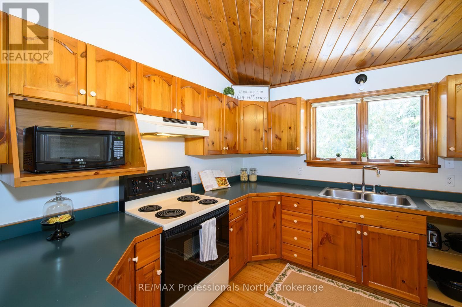Single Family at 66 Rain Lake Road, Kearney, Ontario - Photo 8 - RE/MAX Garden City Realty