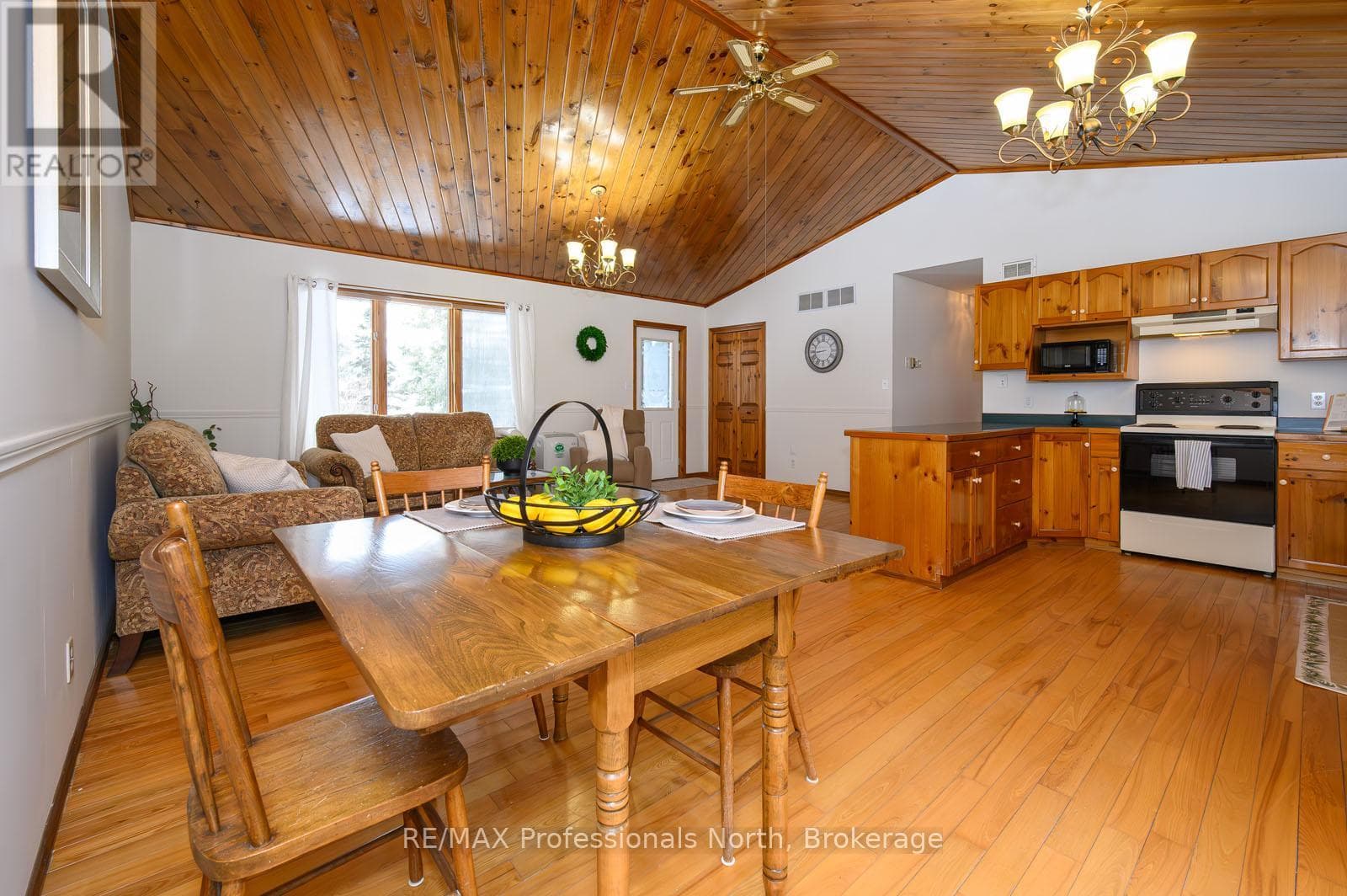 Single Family at 66 Rain Lake Road, Kearney, Ontario - Photo 9 - RE/MAX Garden City Realty