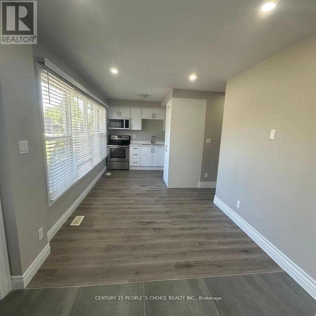 Single Family at Unit 1- 199 Avondale Boulevard, Brampton (Avondale), Ontario - Photo 3 - RE/MAX Garden City Realty