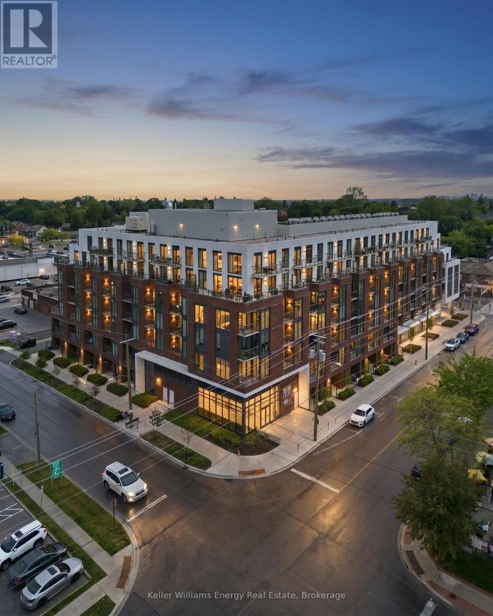 417- 201 Brock Street