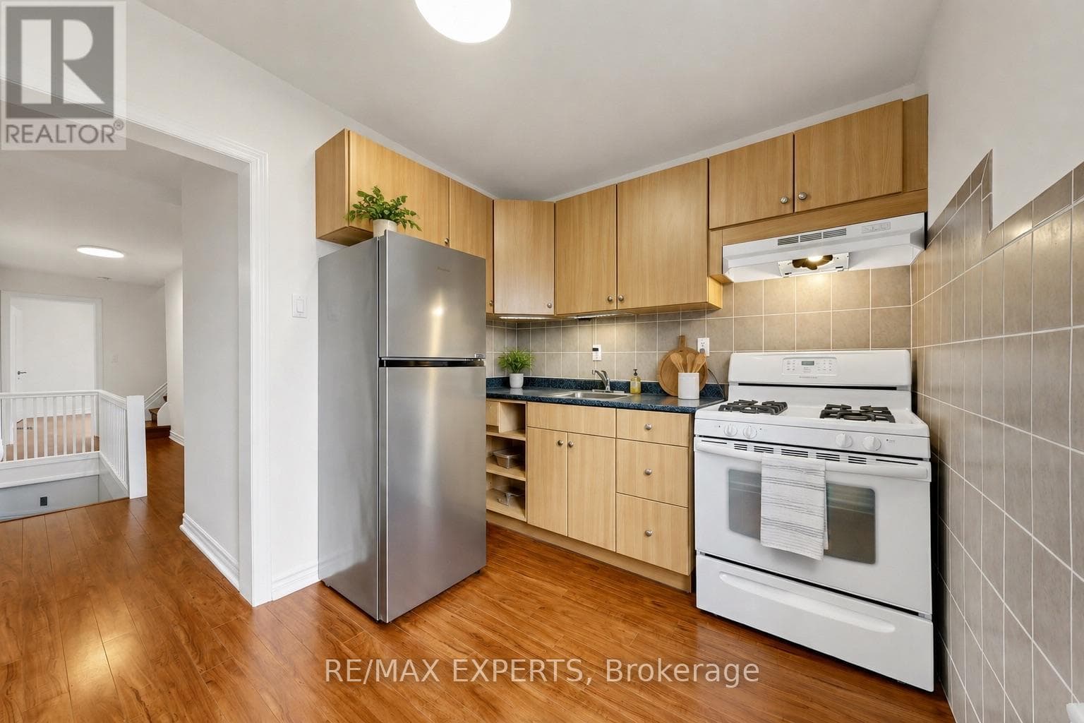 Multi-family at 8 Parr Street, Toronto (Little Portugal), Ontario - Photo 7 - RE/MAX Garden City Realty