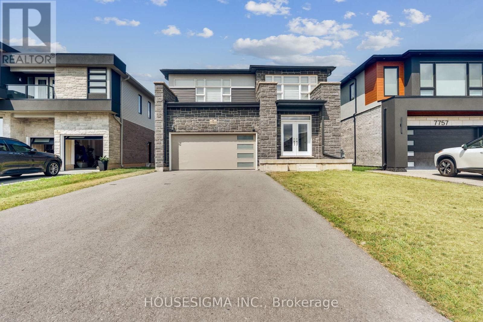 Single Family at 7763 Secretariat Court, Niagara Falls (Ascot), Ontario - Photo 2 - RE/MAX Garden City Realty