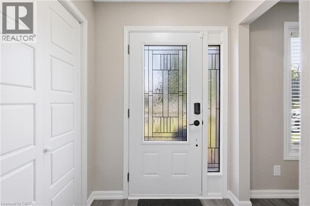 Single Family at 42 TERRACE Avenue, Welland, Ontario - Photo 3 - RE/MAX Garden City Realty