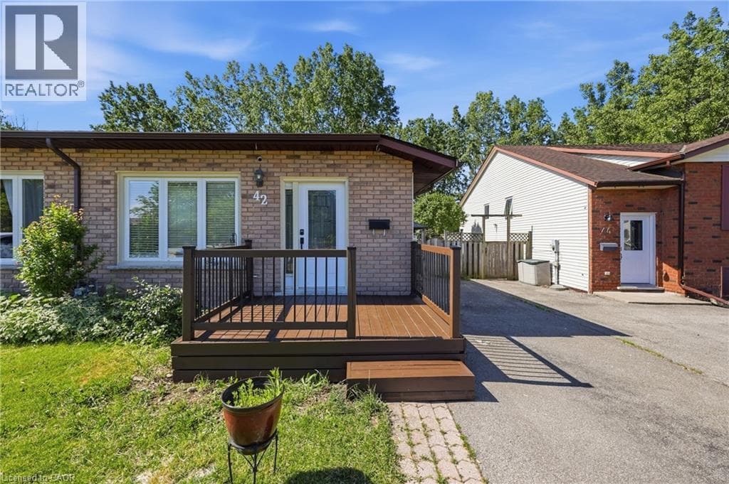 Single Family at 42 TERRACE Avenue, Welland, Ontario - Photo 2 - RE/MAX Garden City Realty