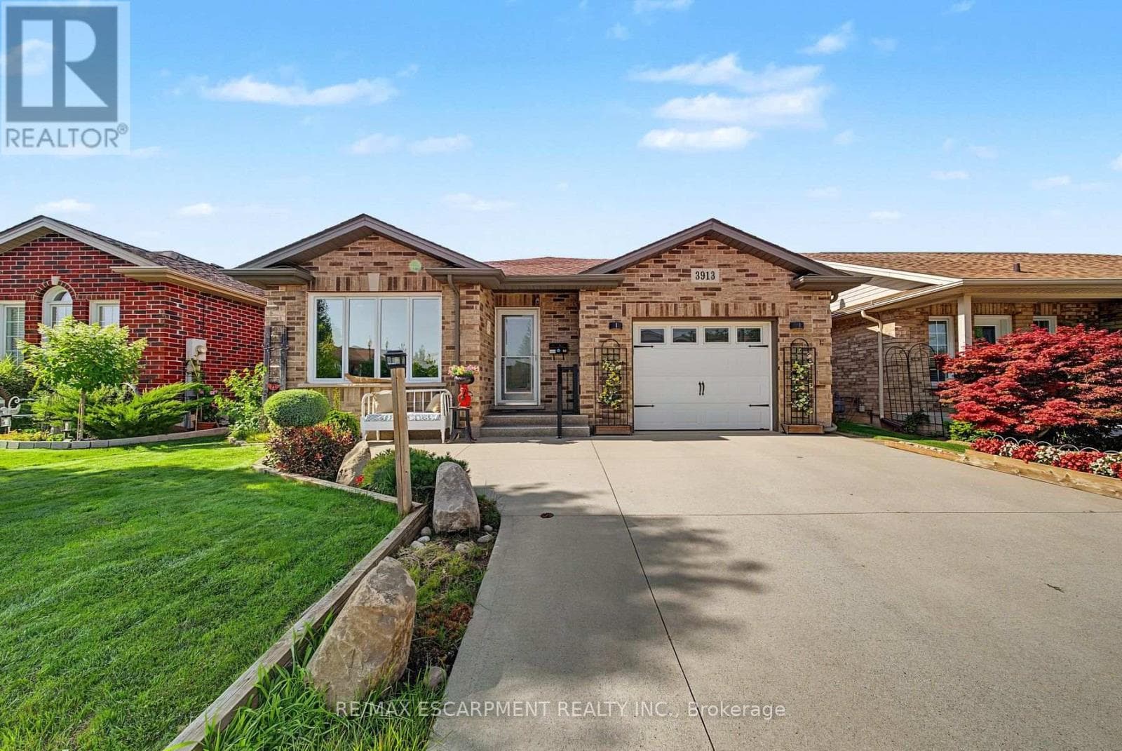 3913 Primrose Lane