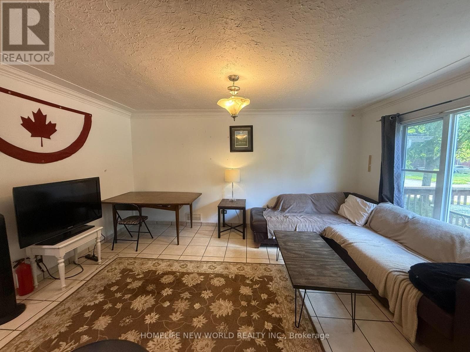 Single Family at 235 Bernard Avenue, London East (East B), Ontario - Photo 5 - RE/MAX Garden City Realty